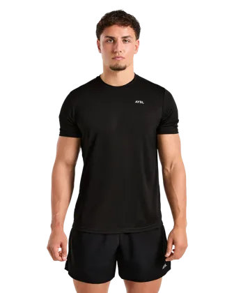 Model in AYBL-shirt